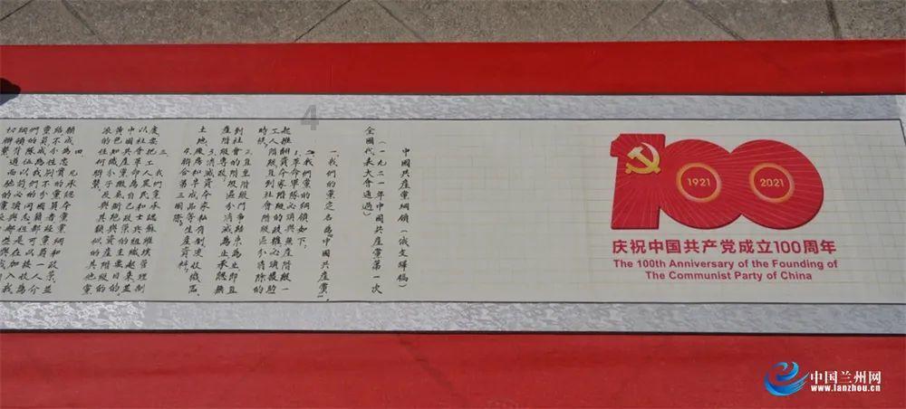 令人发指!地铁站男子猥亵女生,她的手机拍摄成为铁证!网友声援并为她点赞!