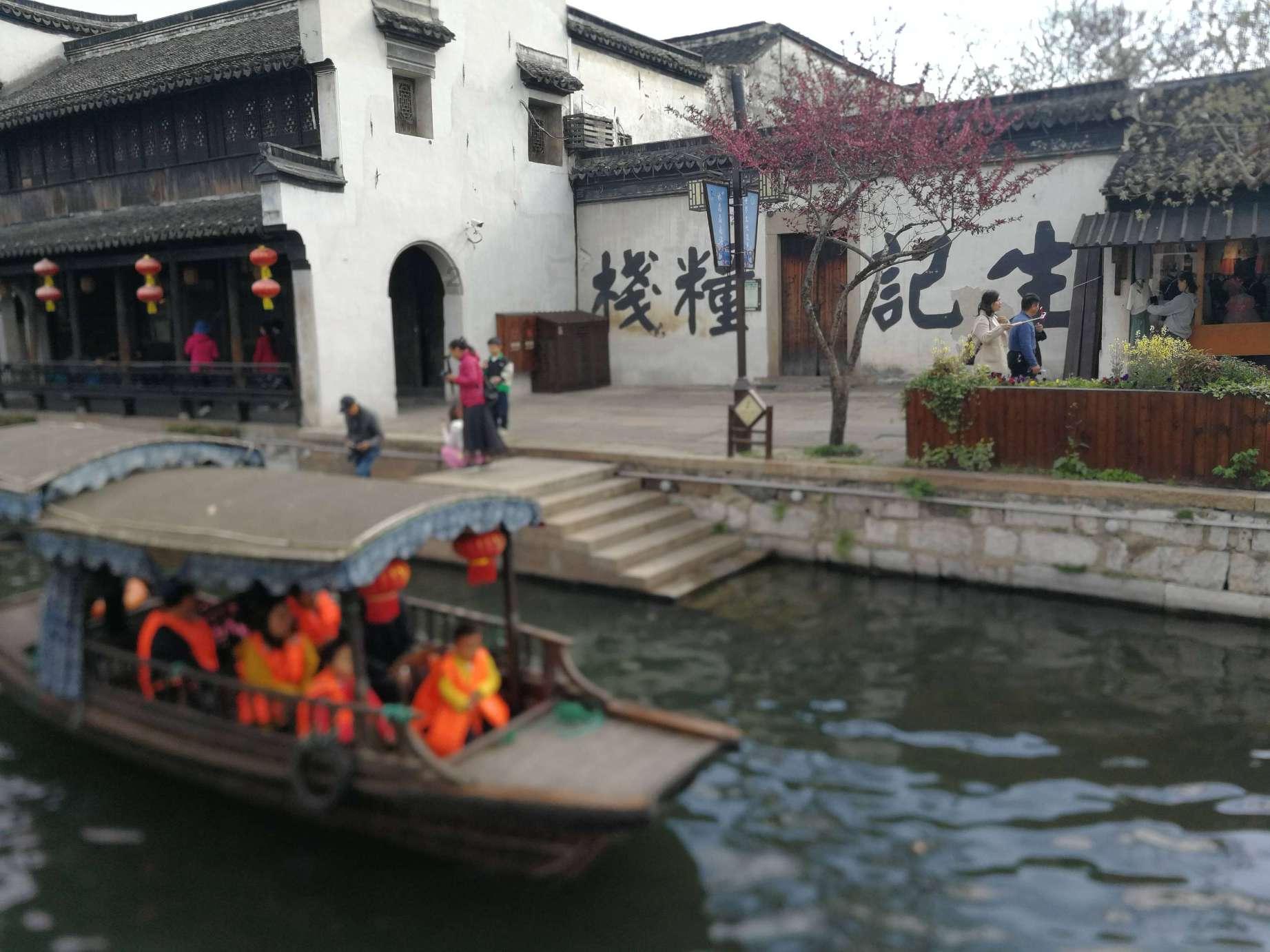 省政协委员郑晓城:搭建沟通平台助企出口产品